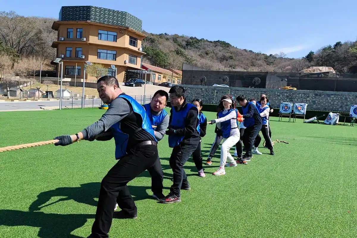 pvc extrusion supplier team 8